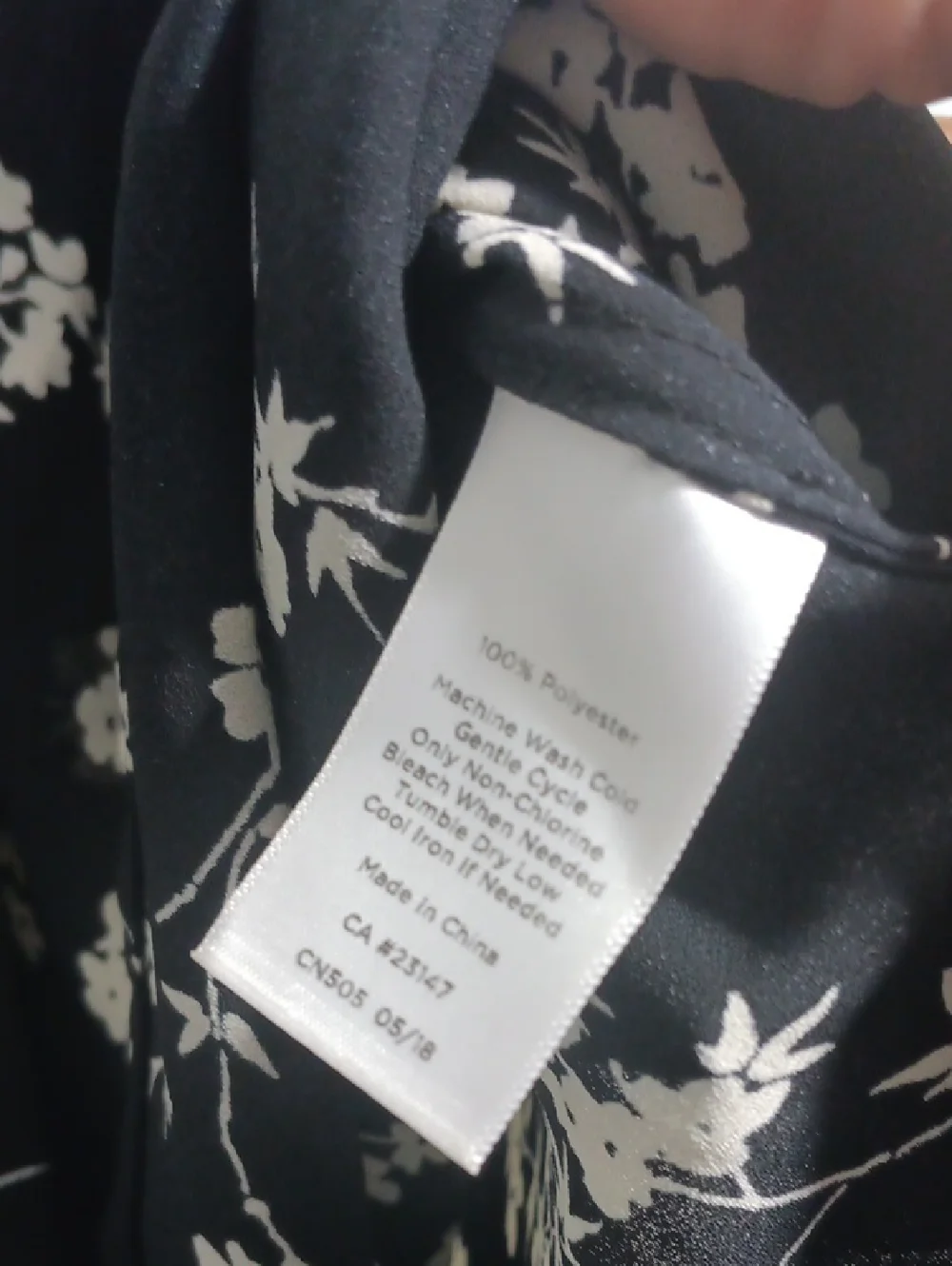SOLD Talbots Floral Blouse Black And White Sz 2X - Picture 3 of 5